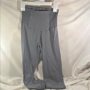 Aerie Gray Smocked Leggings